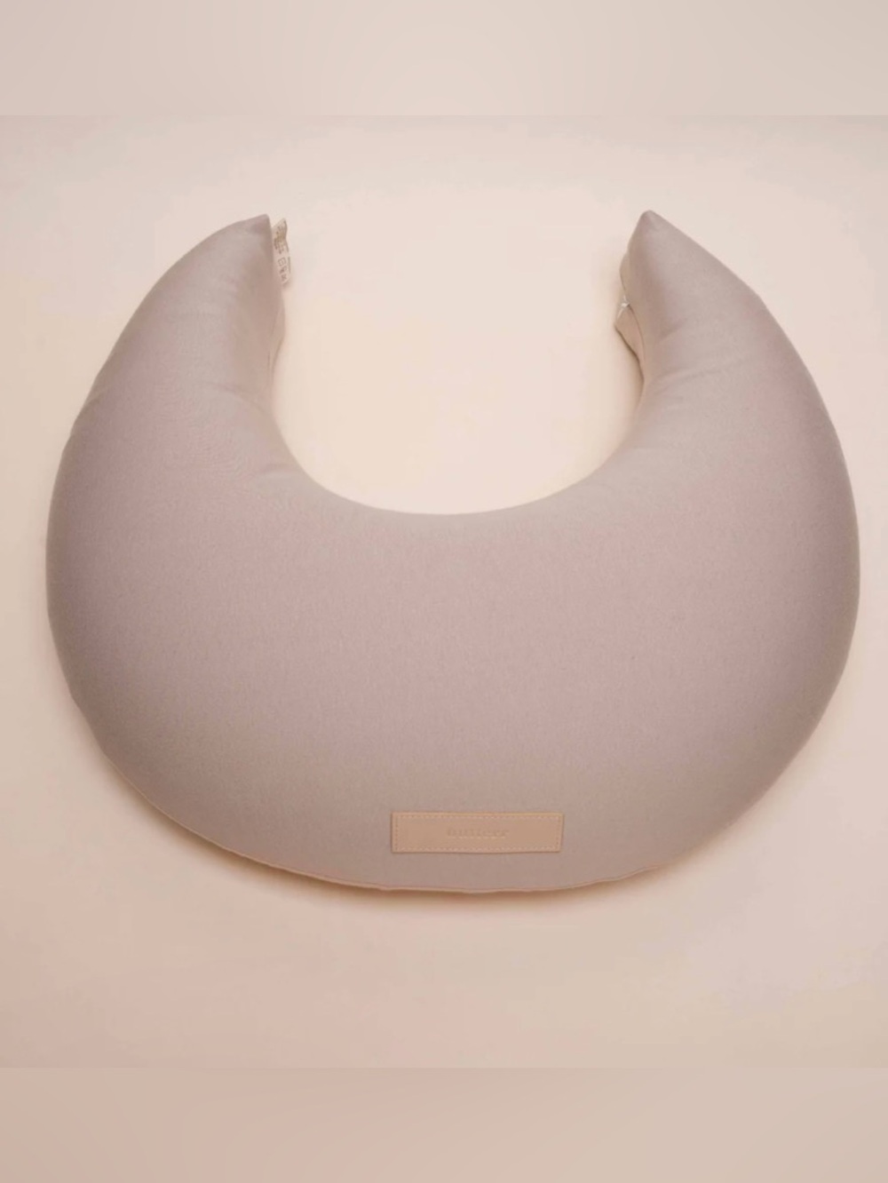 Butterr nursing pillow- beige